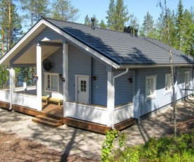 Holiday Home Kainaloranta