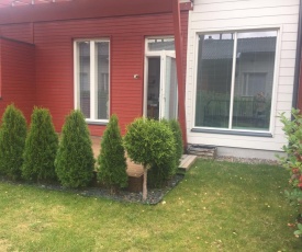 Fin traditional Home near Airport