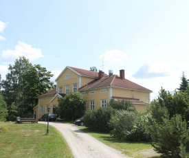 Lylyinen Manor