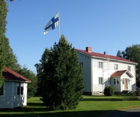 Firelake Guest House and Camping